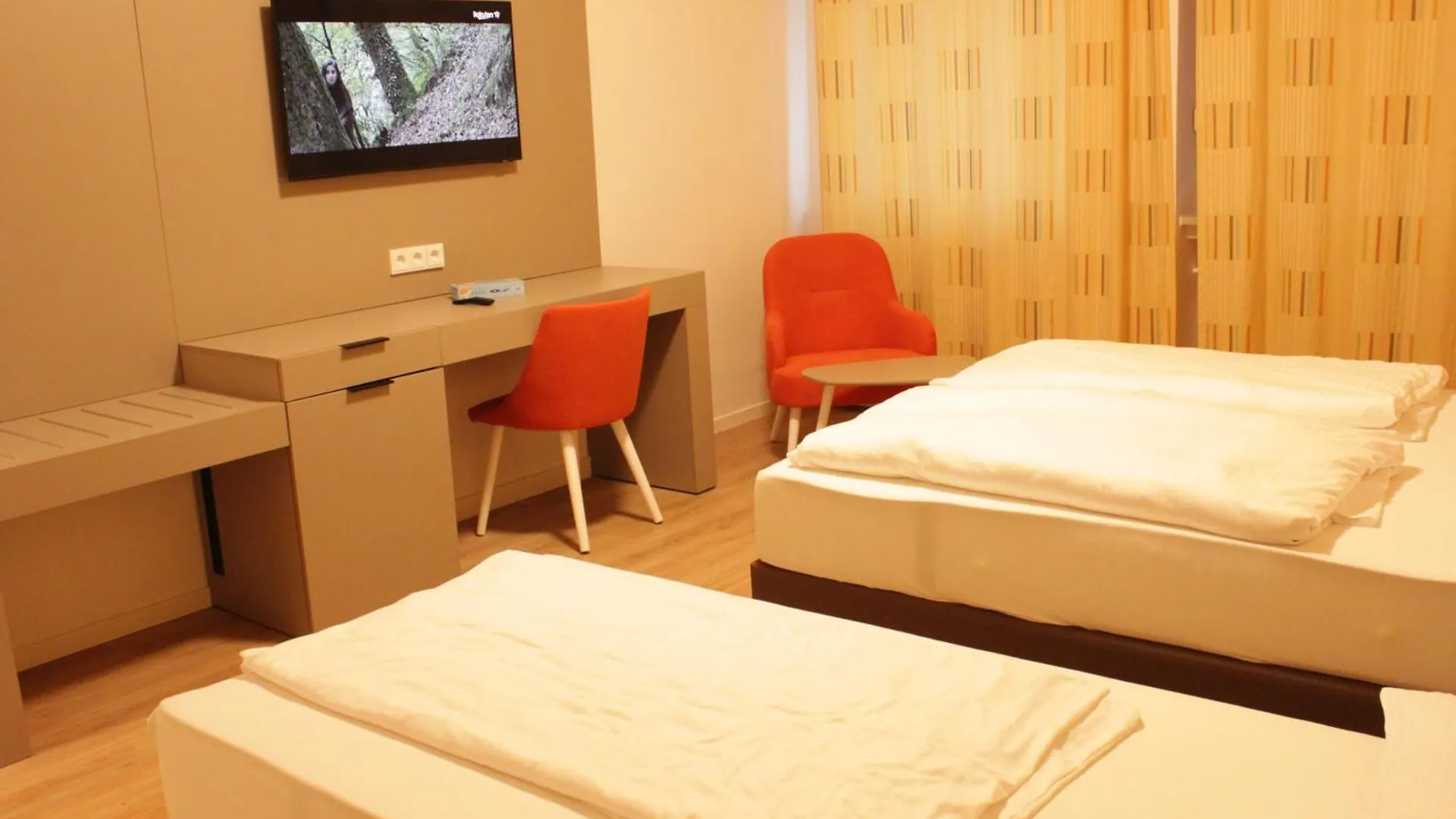Isar City Hotel Munich 0*,