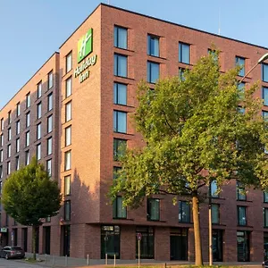 holiday-inn-hamburg-berliner-tor-20537.hamburg-hotels-de.com/